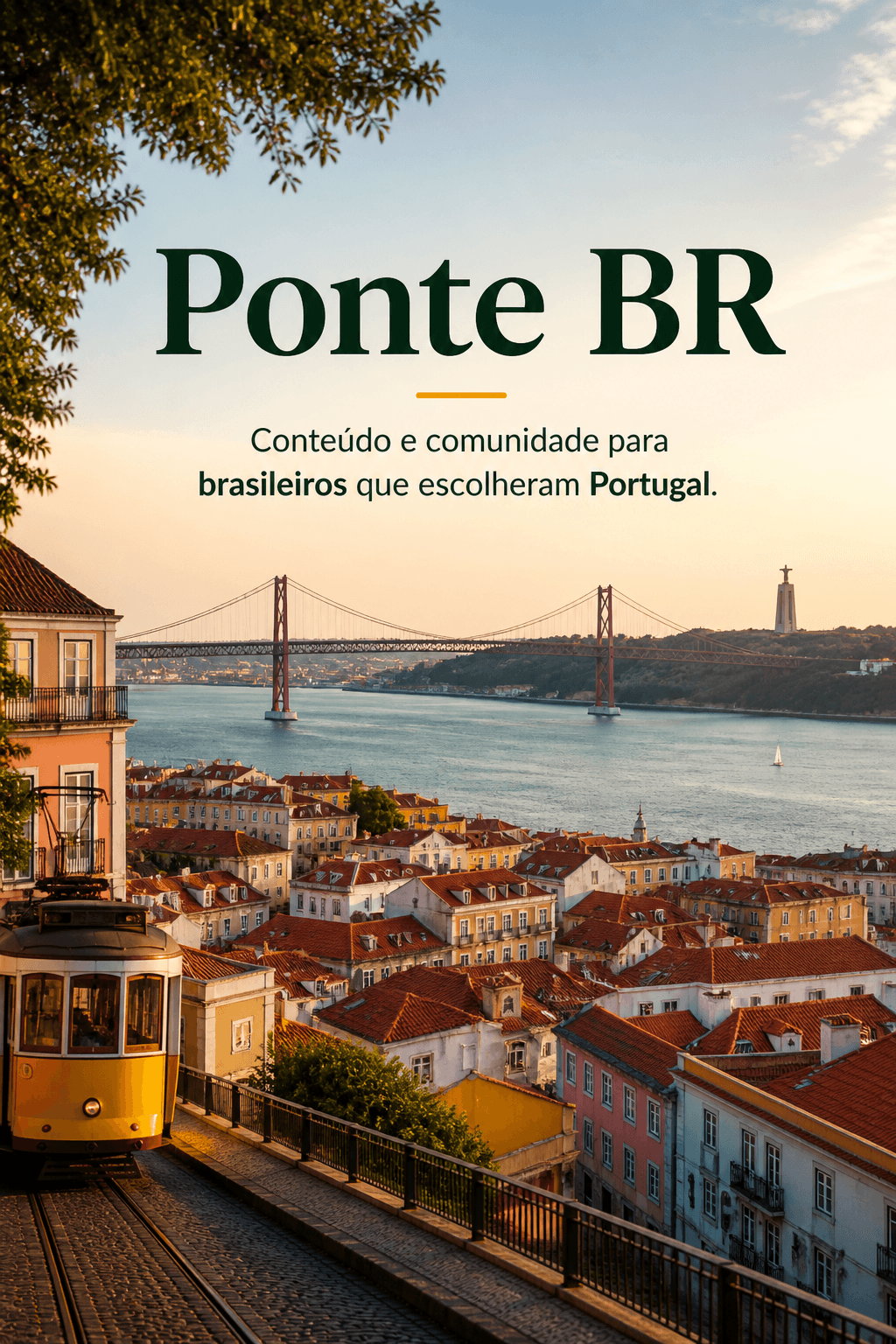 Vista de Lisboa com o Rio Tejo e a Ponte 25 de Abril ao fundo.